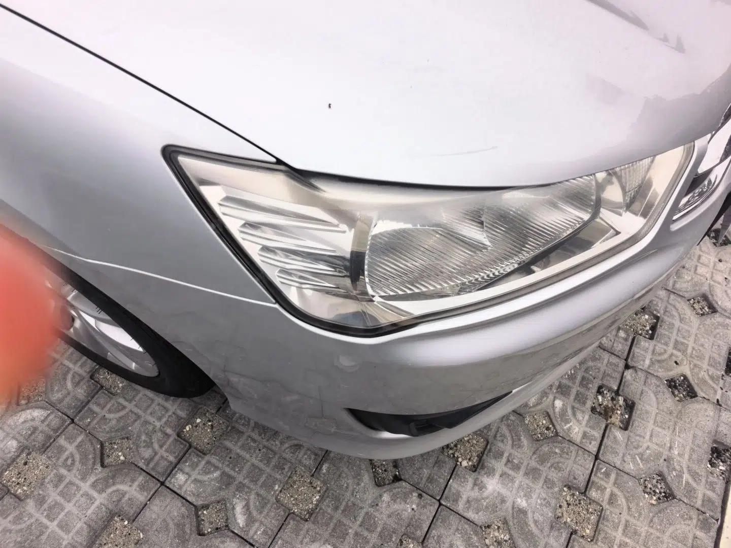 Citroen C-Quatre 2012 Sedan 1.6L Manual Prestige Model — миниатюра 7