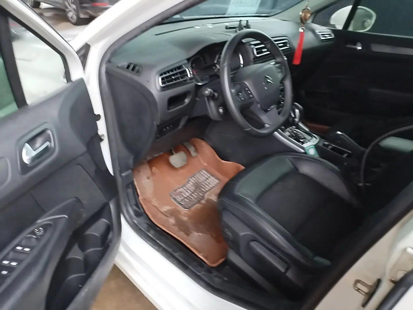 Citroen C4 Sega 2016 1.6L Automatic Luxury Model — миниатюра 18