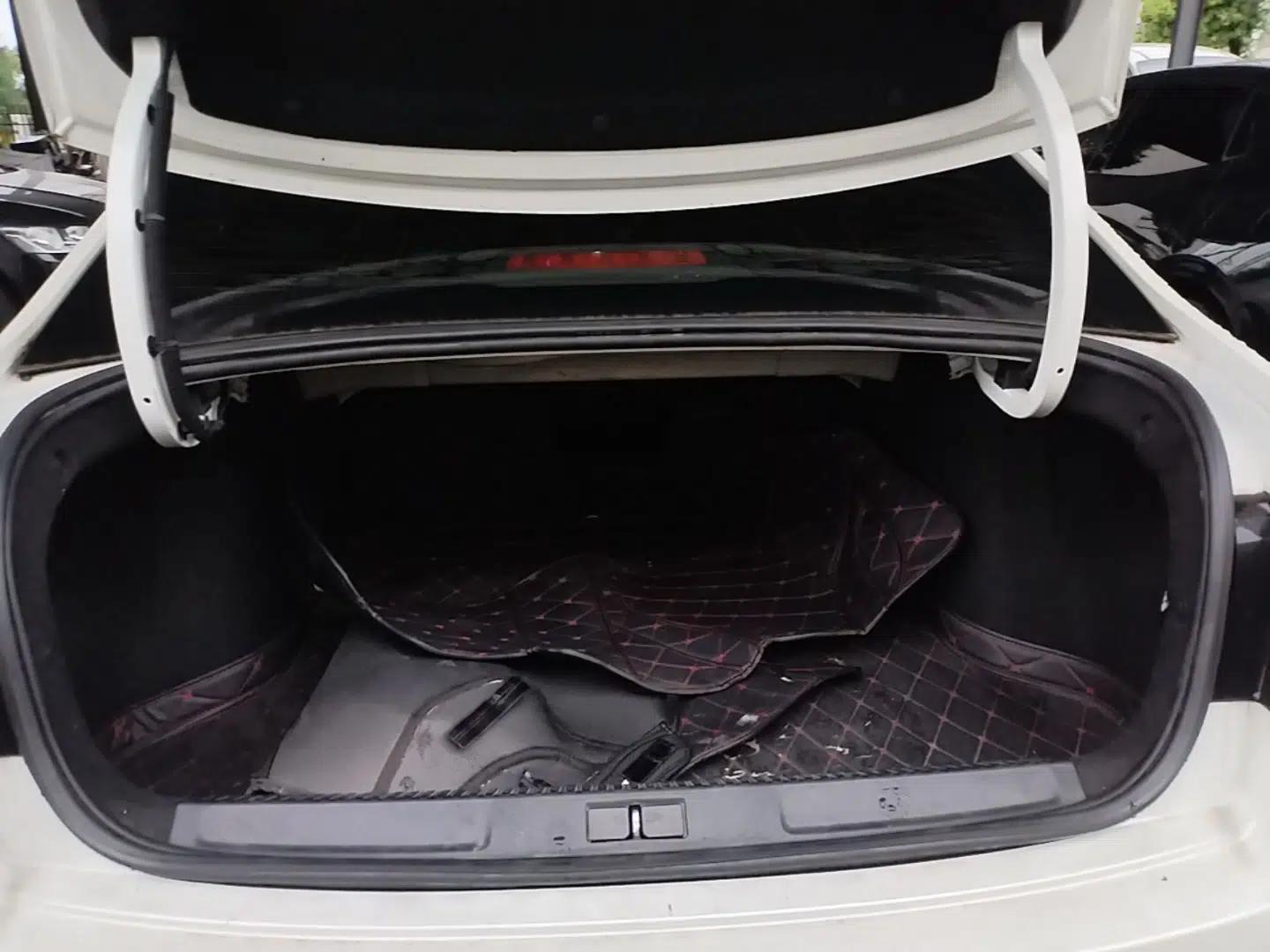 Citroen C4 Sega 2016 1.6L Automatic Luxury Model — миниатюра 22