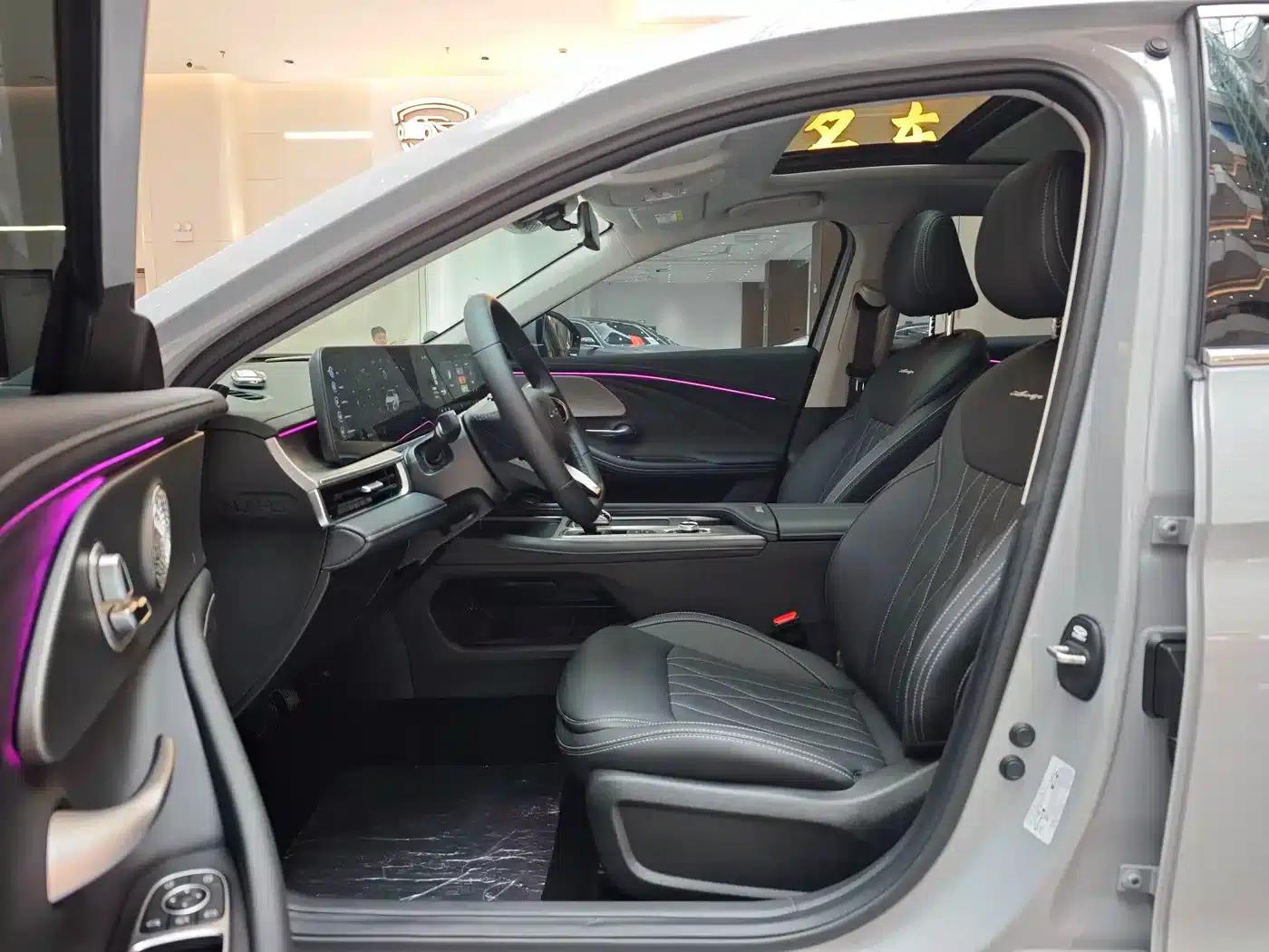 Chery Arrizo 8 2024 1.6T DCT Smart — миниатюра 7
