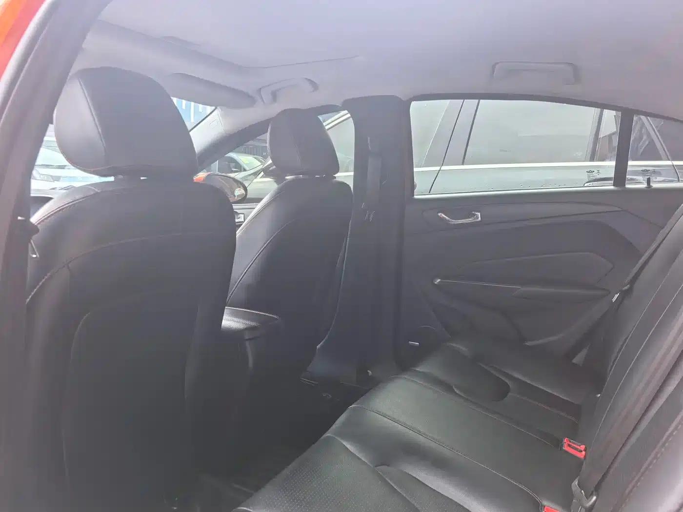Chery Arrizo 5 2016 1.5L CVT Leading Edition — миниатюра 3