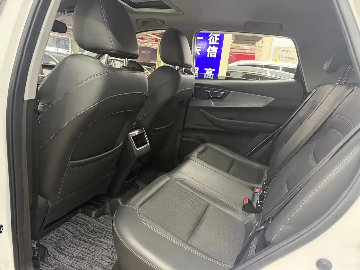 Chery Tiggo 5x 2020 1.5L CVT Fashion Edition — миниатюра 10