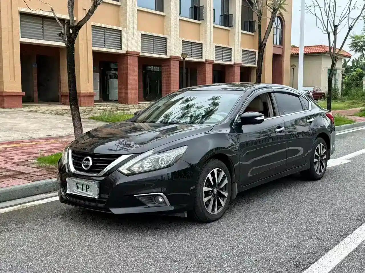 Teana 2016 2.5L XL-Upper Smart Edition — миниатюра 1