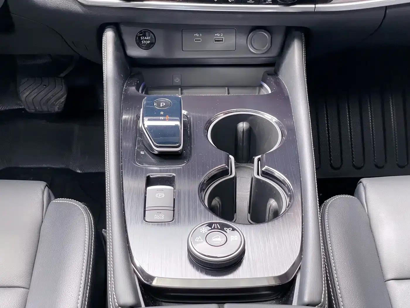Nissan X-Trail 2023 e-POWER Super Hybrid Dual Motor AWD Supreme Edition — миниатюра 26