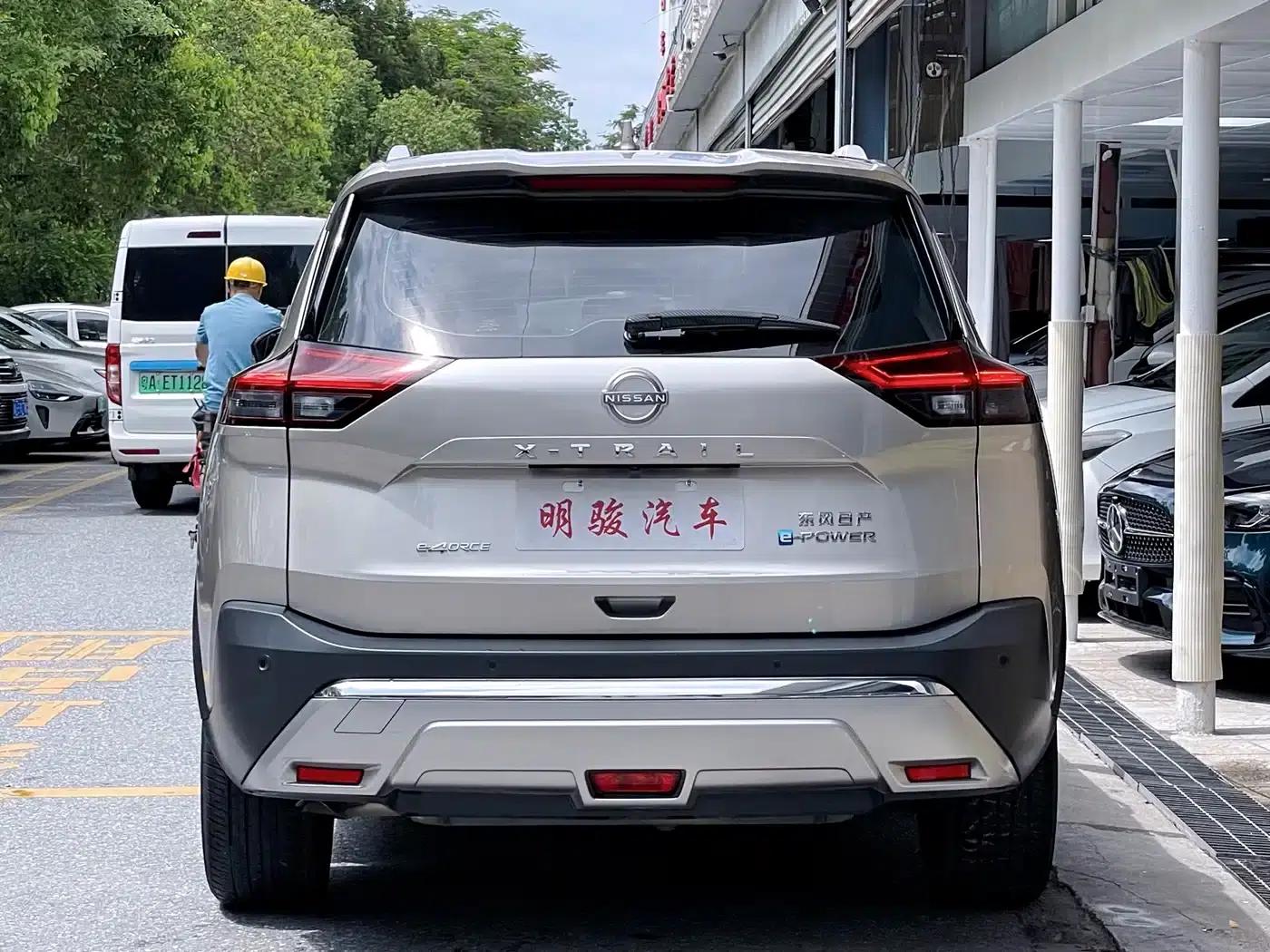 Nissan X-Trail 2023 e-POWER Super Hybrid Dual Motor AWD Supreme Edition — миниатюра 5