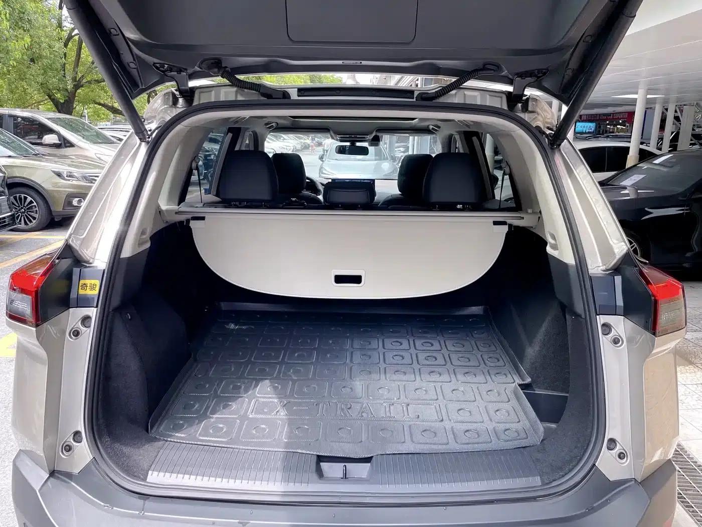 Nissan X-Trail 2023 e-POWER Super Hybrid Dual Motor AWD Supreme Edition — миниатюра 10