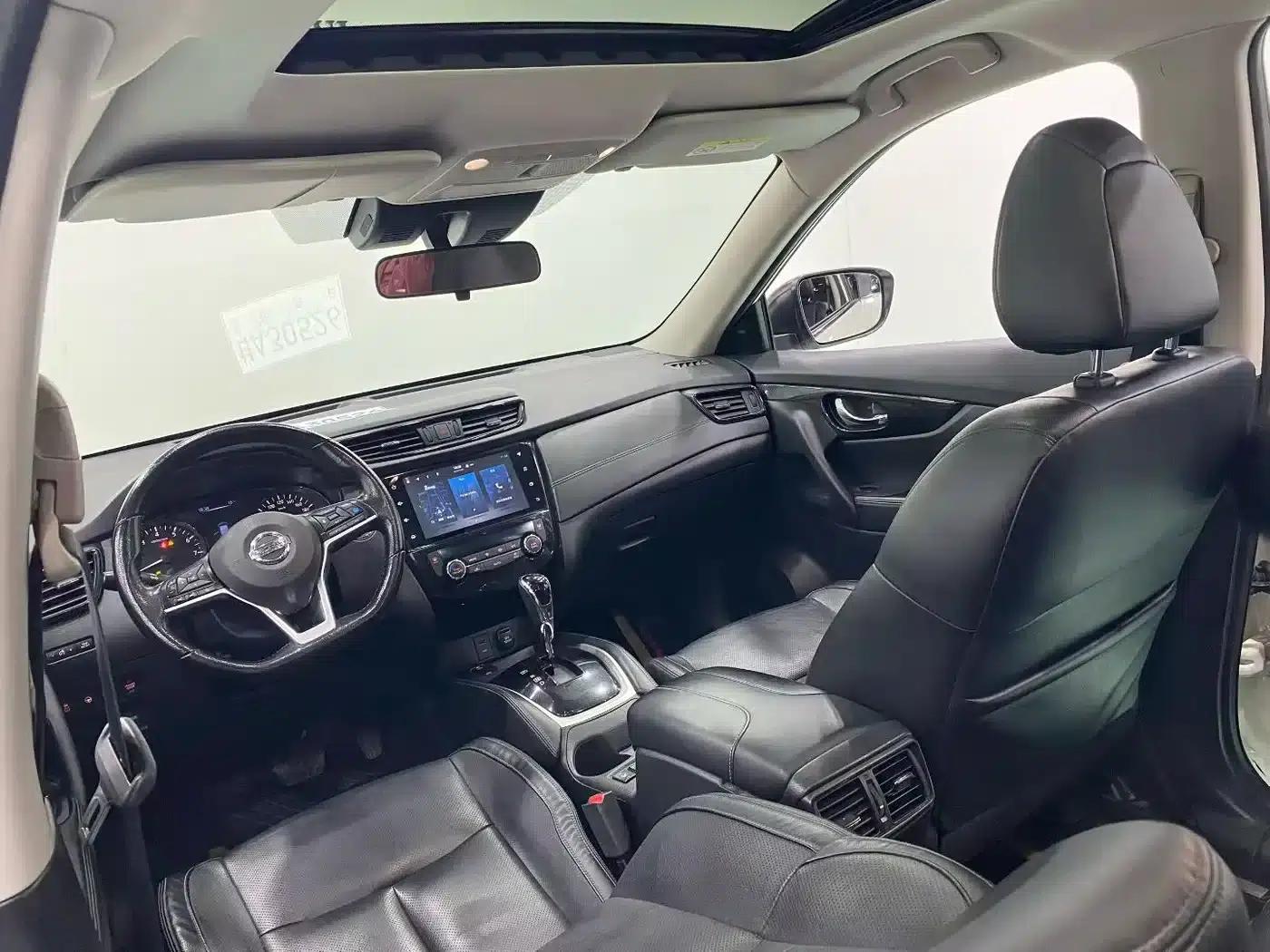 Nissan X-Trail 2020 2.5L XL ITS CVT 4WD Luxury Navigation Edition — миниатюра 6