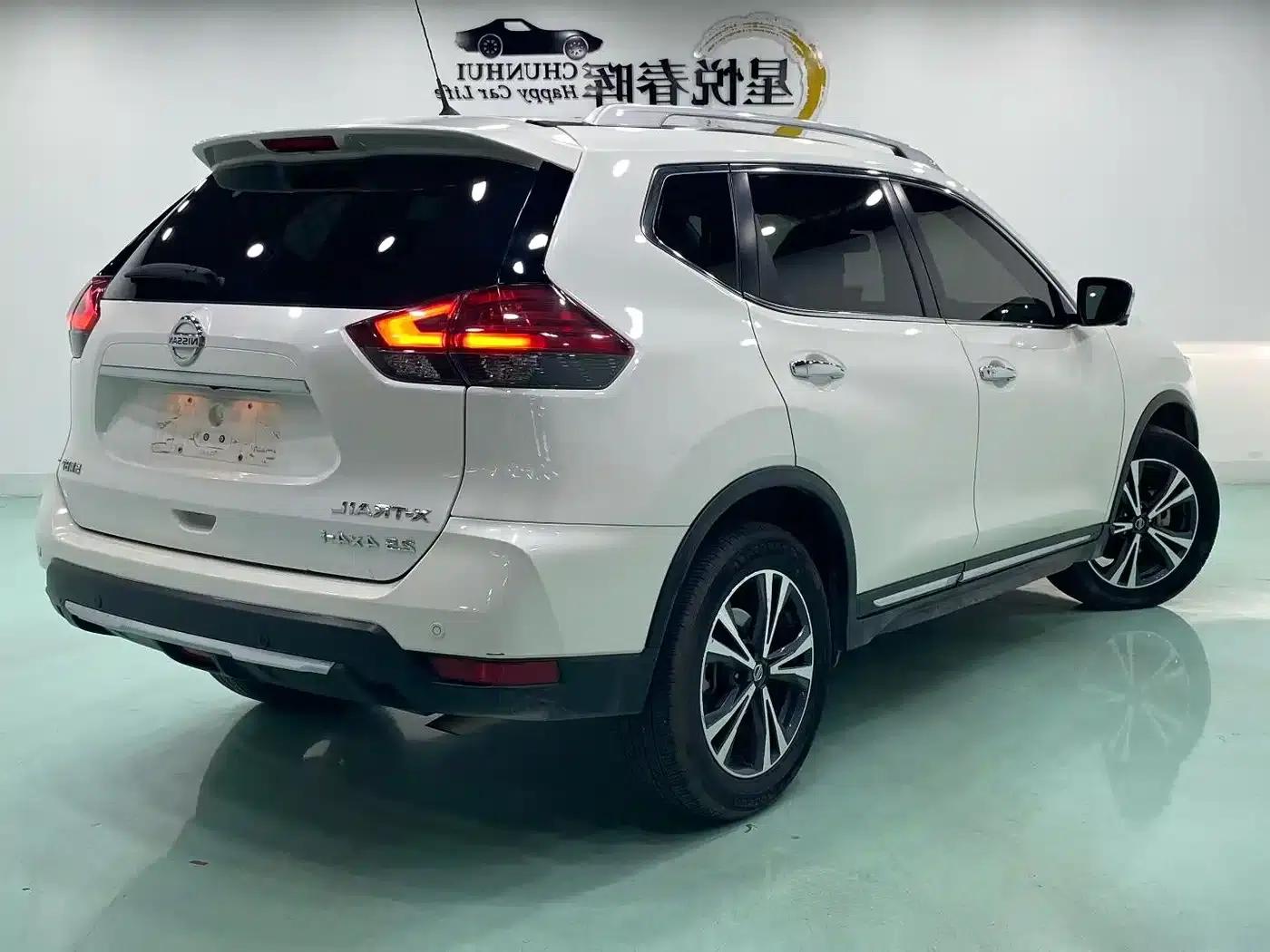 Nissan X-Trail 2020 2.5L XL ITS CVT 4WD Luxury Navigation Edition — миниатюра 9