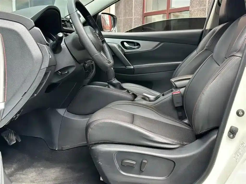 Nissan Qashqai 2019 2.0L CVT Luxury Edition — миниатюра 17