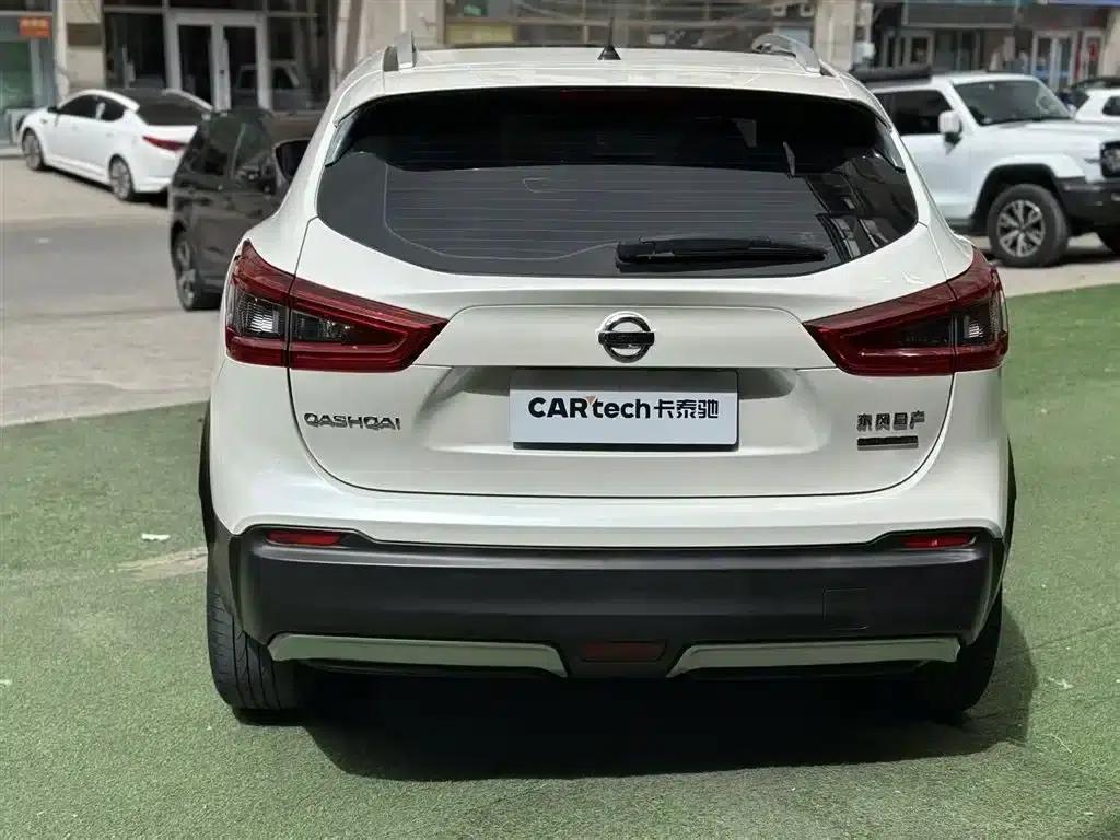 Nissan Qashqai 2019 2.0L CVT Luxury Edition — миниатюра 6