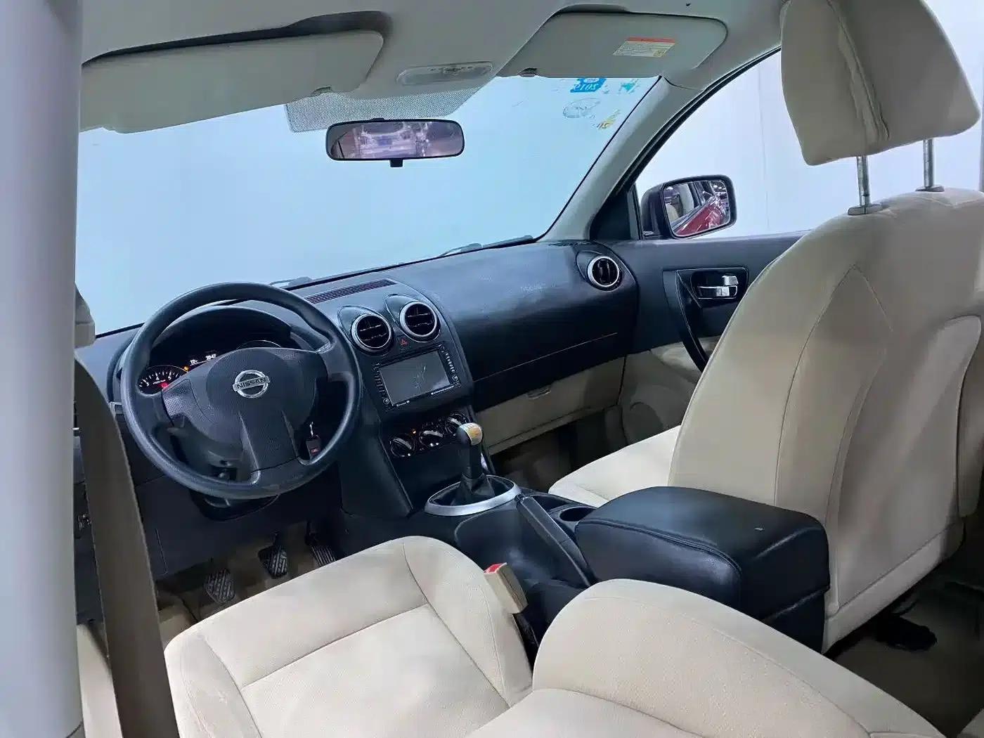 Nissan Qashqai 2012 1.6XE Wind 5MT 2WD — миниатюра 5