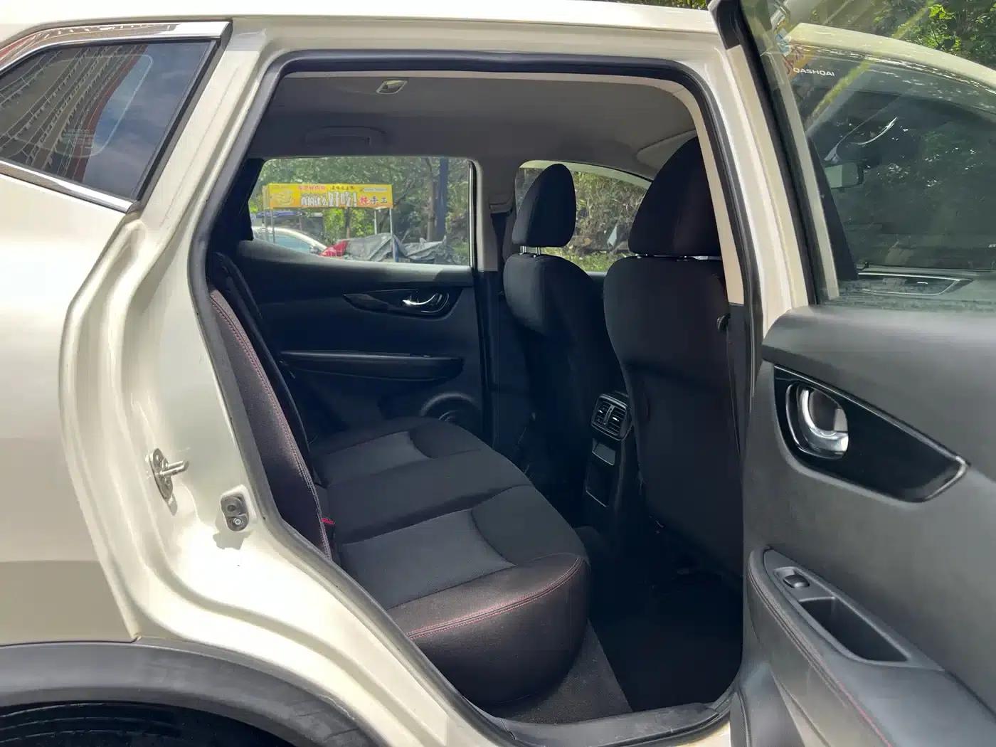 Nissan Qashqai 2019 2.0L CVT Smart Edition — миниатюра 12