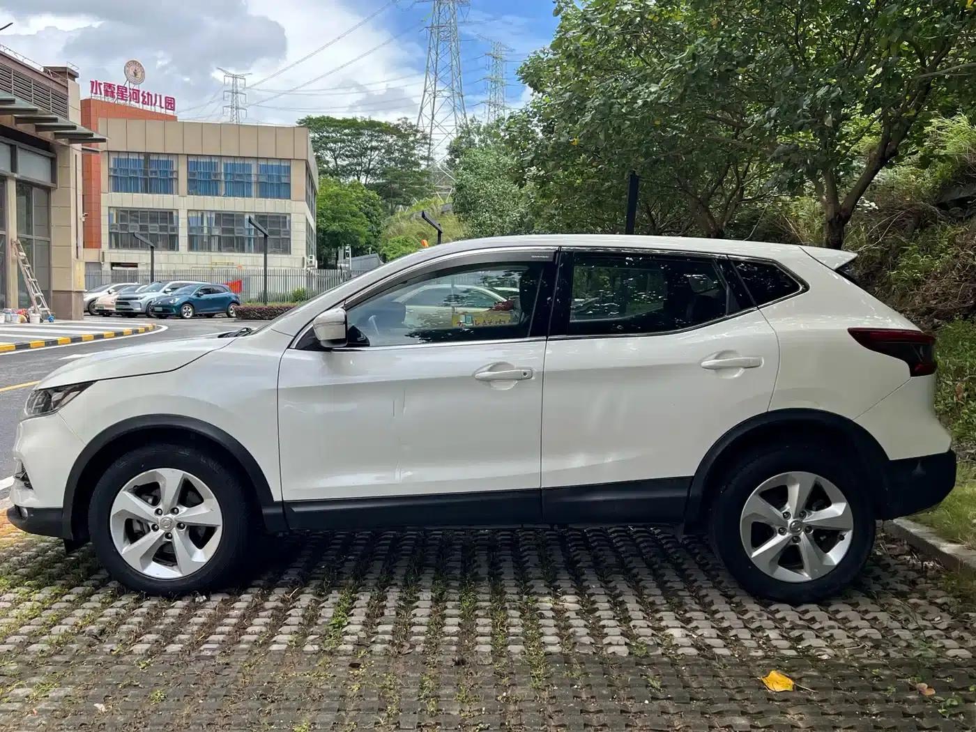 Nissan Qashqai 2019 2.0L CVT Smart Edition — миниатюра 4