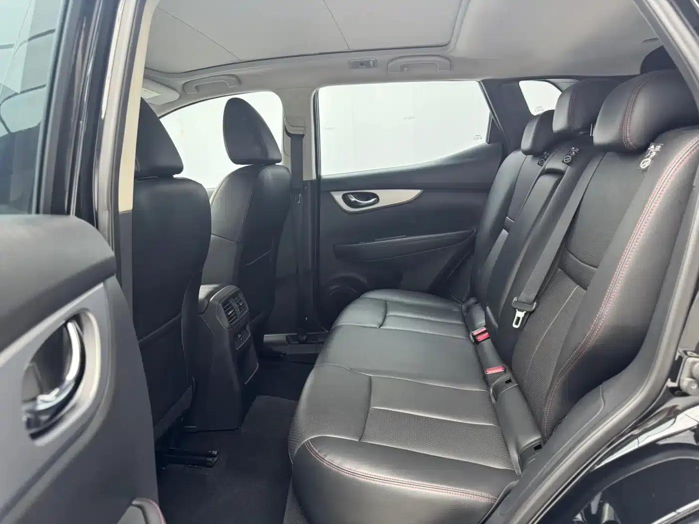 Nissan Qashqai 2022 2.0L CVT XV Prem Luxury Edition — миниатюра 9