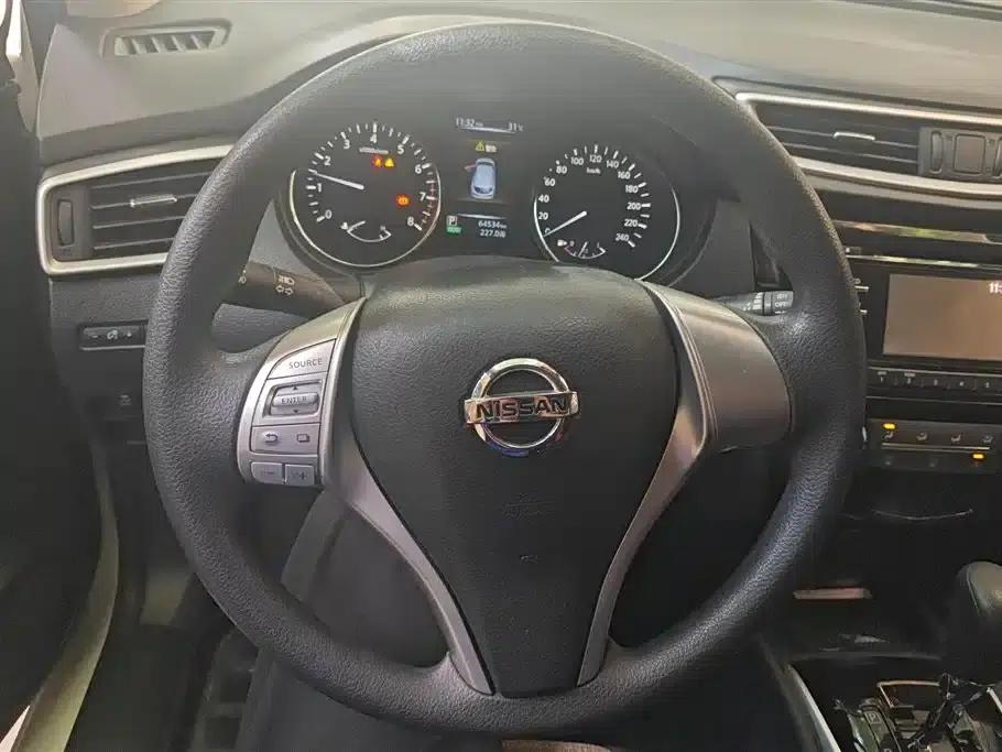 Nissan Qashqai 2016 2.0L CVT Elite Edition — миниатюра 15