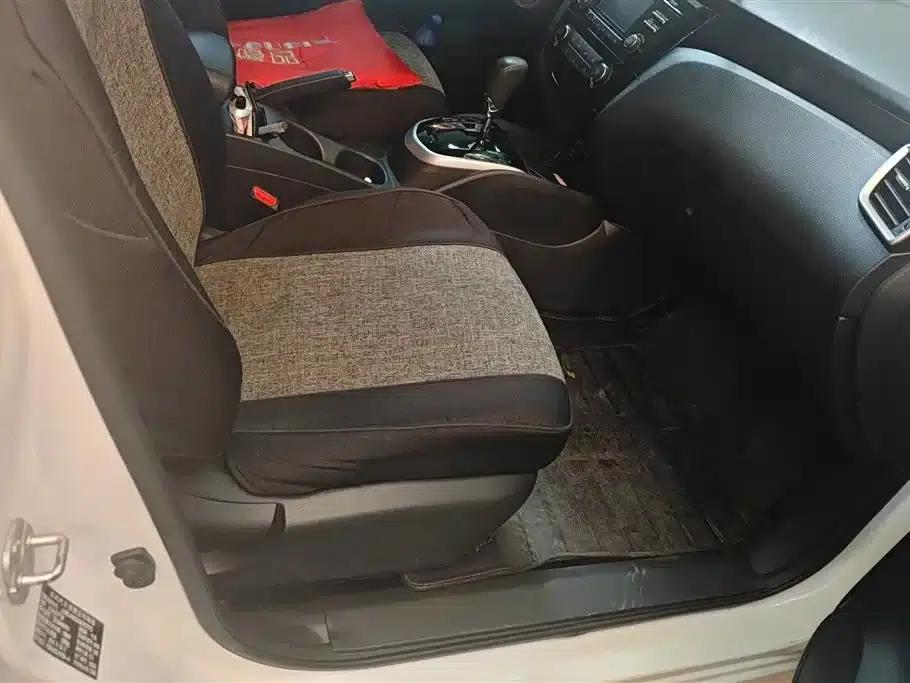 Nissan Qashqai 2016 2.0L CVT Elite Edition — миниатюра 8