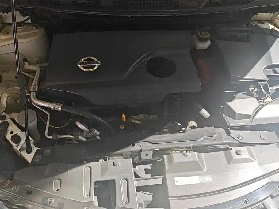 Nissan Qashqai 2016 2.0L CVT Elite Edition — миниатюра 10