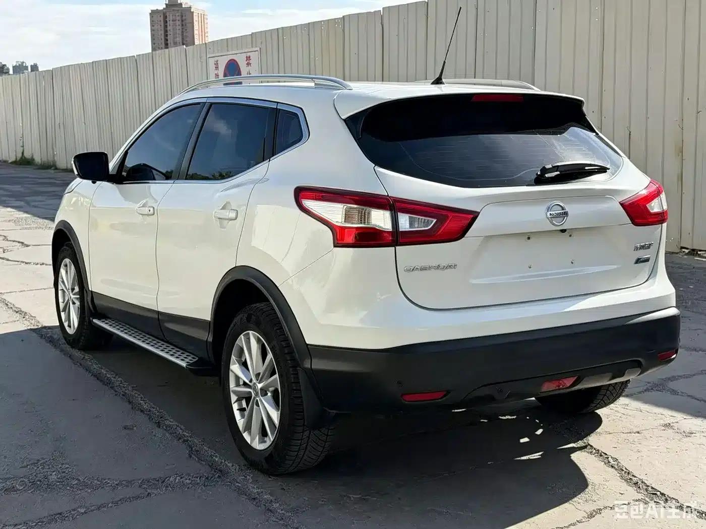 Nissan Qashqai 2016 2.0L CVT Elite Edition — миниатюра 4