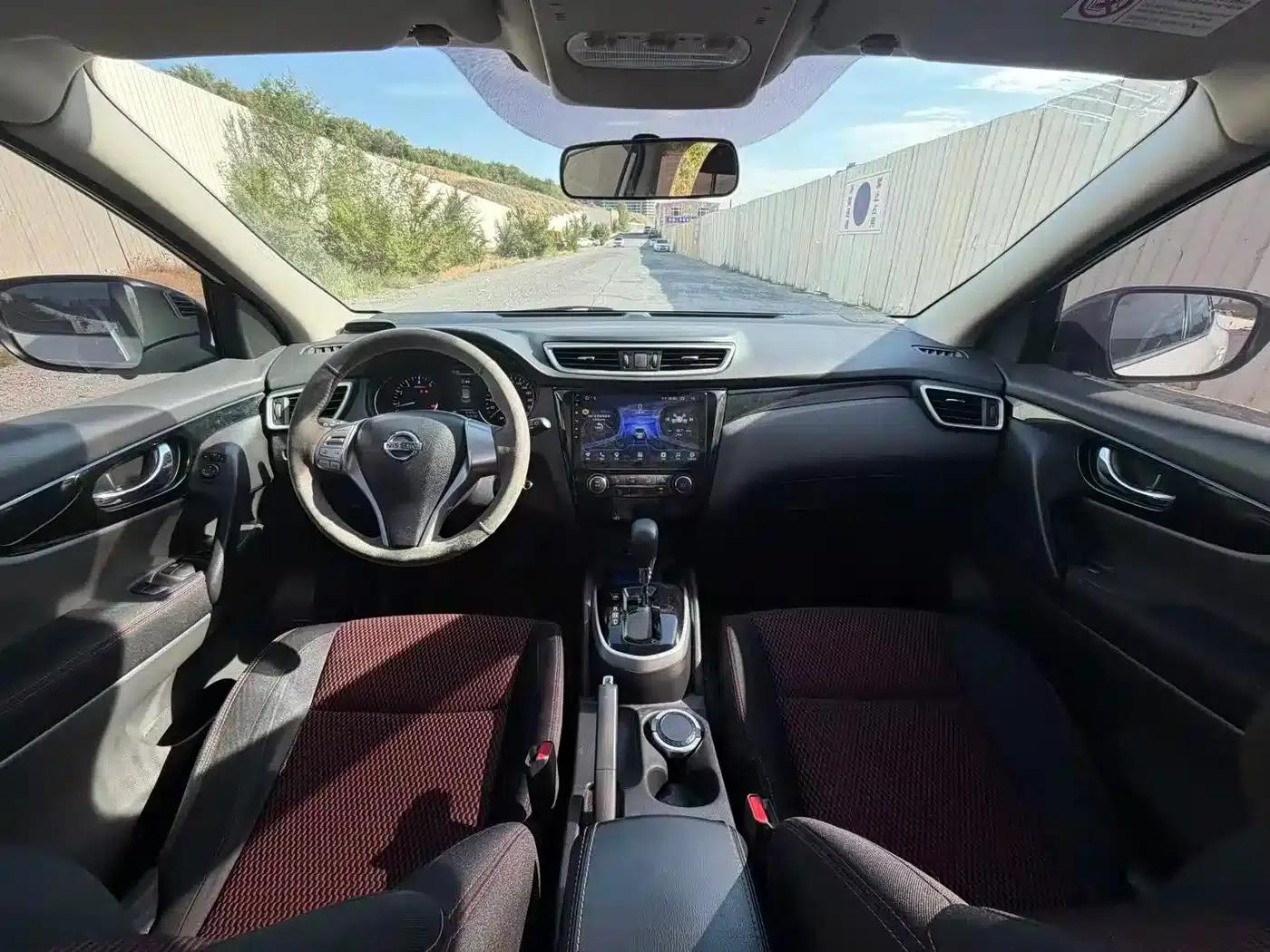 Nissan Qashqai 2016 2.0L CVT Elite Edition — миниатюра 8
