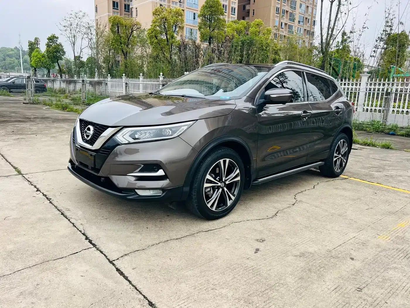 Nissan Qashqai 2022 2.0L CVT XV Prem Luxury Edition — миниатюра 1