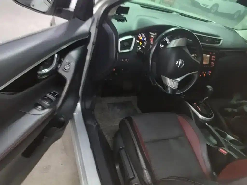 Nissan Qashqai 2016 2.0L CVT Luxury Edition — миниатюра 12