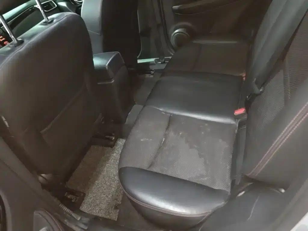 Nissan Qashqai 2016 2.0L CVT Luxury Edition — миниатюра 13
