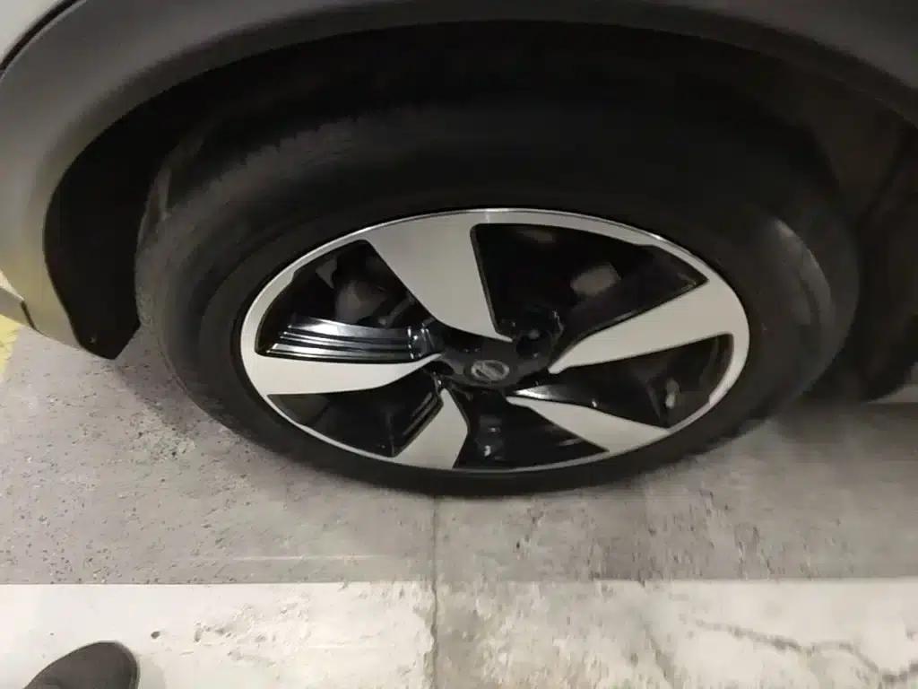 Nissan Qashqai 2016 2.0L CVT Luxury Edition — миниатюра 25