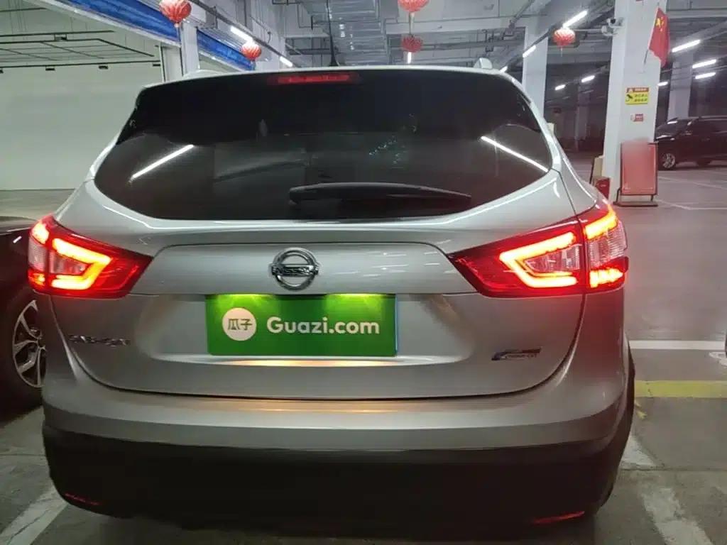 Nissan Qashqai 2016 2.0L CVT Luxury Edition — миниатюра 4