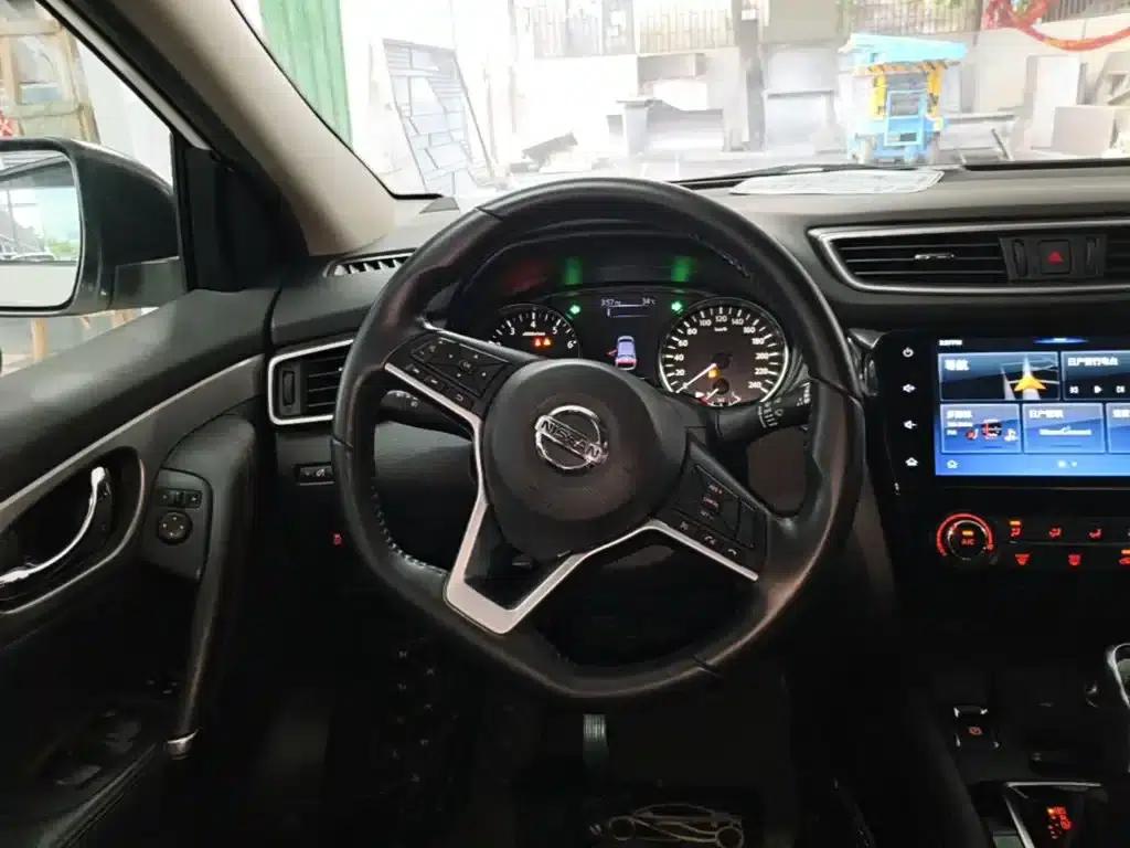 Nissan Qashqai 2019 2.0L CVT Luxury Edition — миниатюра 11