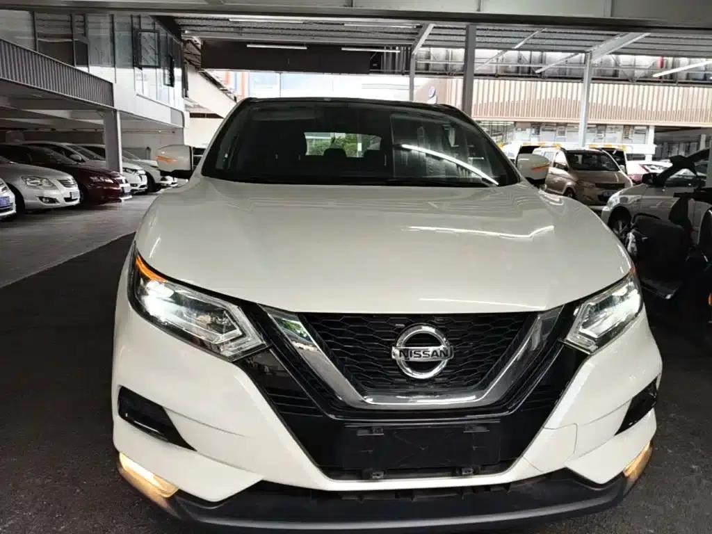 Nissan Qashqai 2019 2.0L CVT Luxury Edition — миниатюра 3