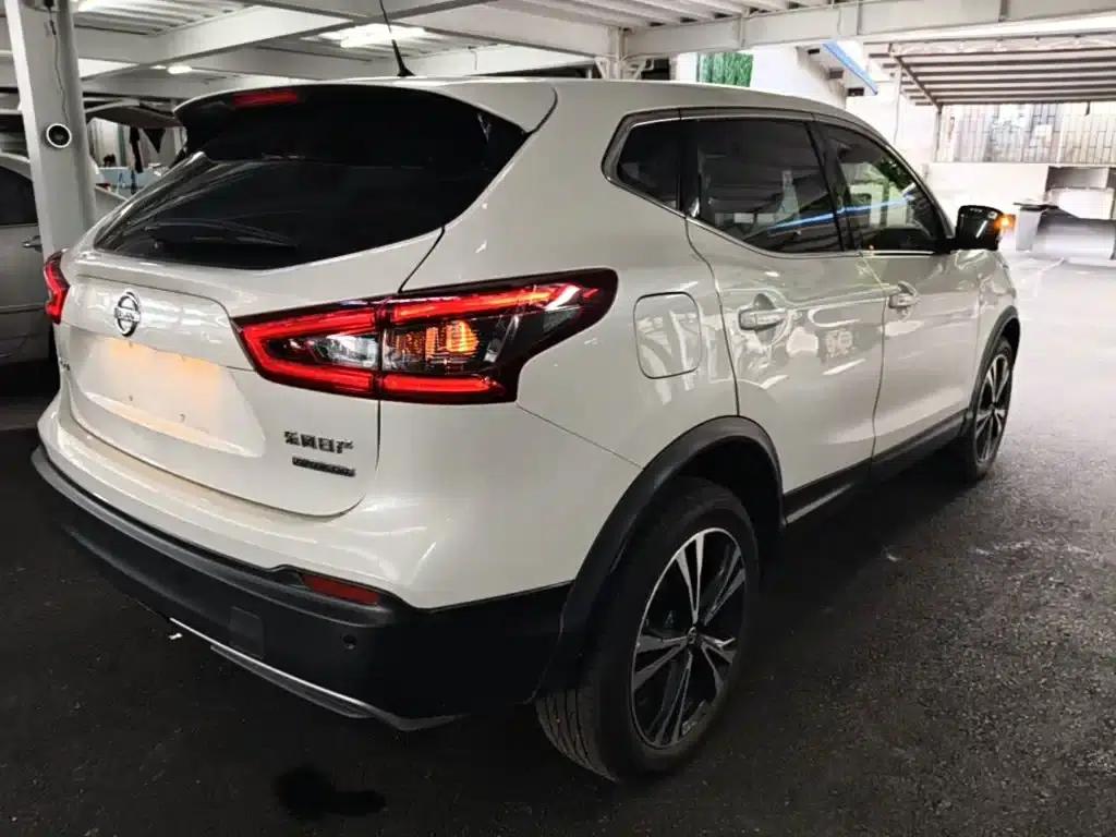 Nissan Qashqai 2019 2.0L CVT Luxury Edition — миниатюра 7