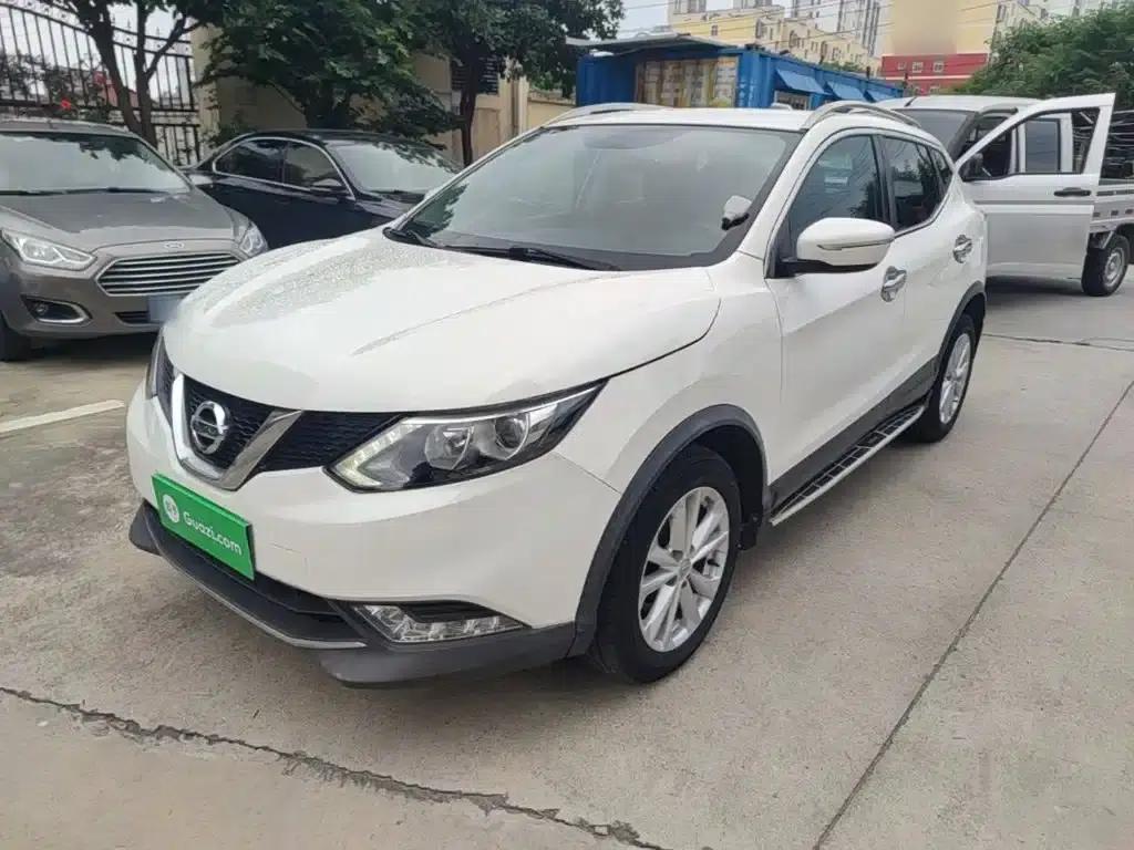 Nissan Qashqai 2016 2.0L CVT Elite Edition — миниатюра 2