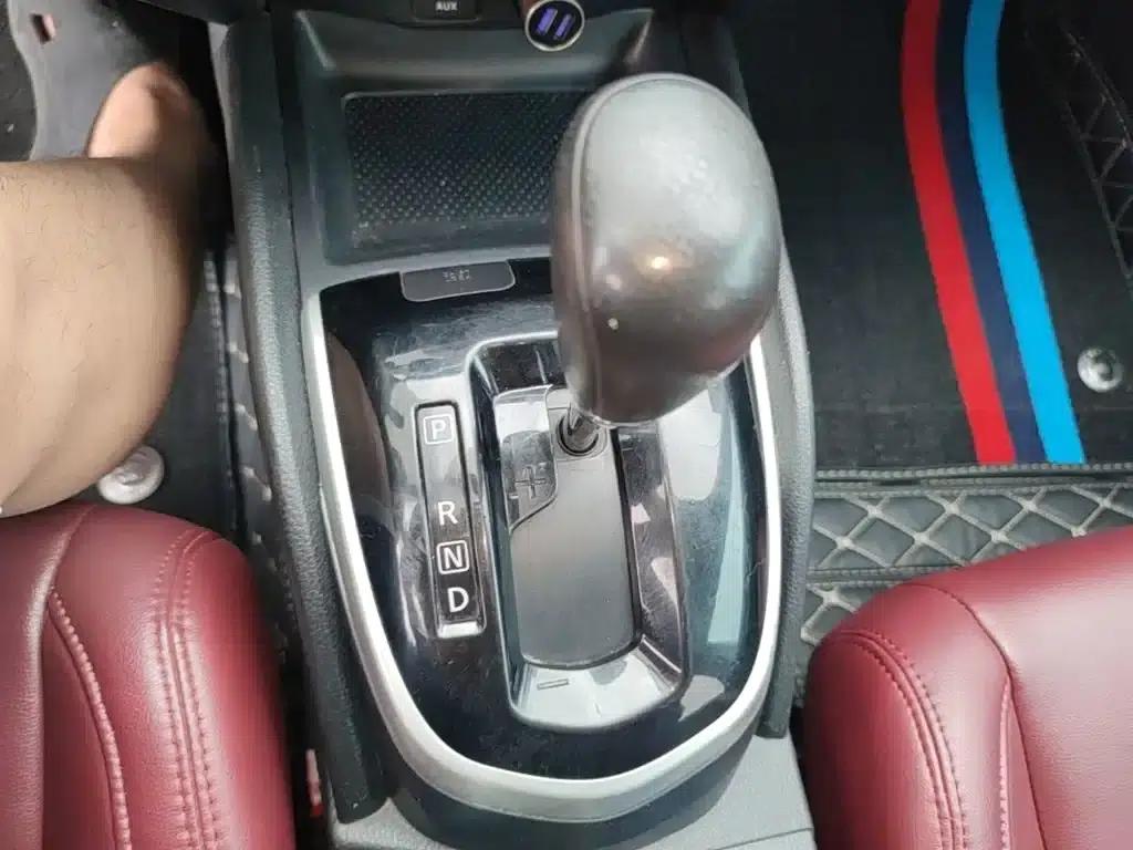 Nissan Qashqai 2016 2.0L CVT Elite Edition — миниатюра 14