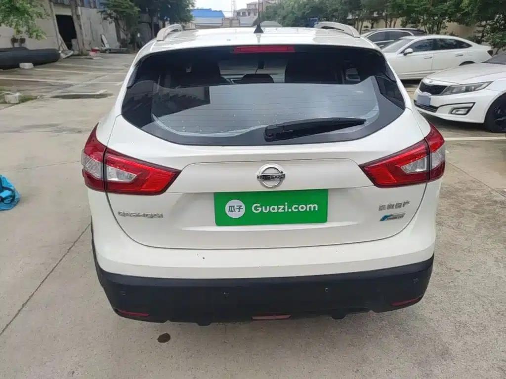 Nissan Qashqai 2016 2.0L CVT Elite Edition — миниатюра 6