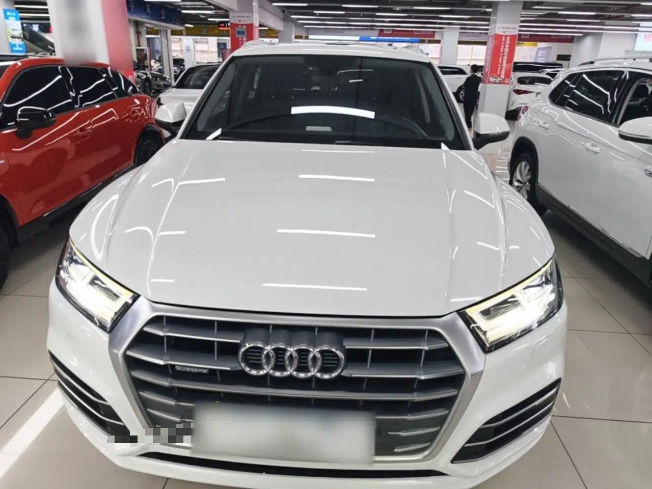 Audi Q5L 2018 45 TFSI Prestige Fashion Edition China V Emission Standard — миниатюра 2