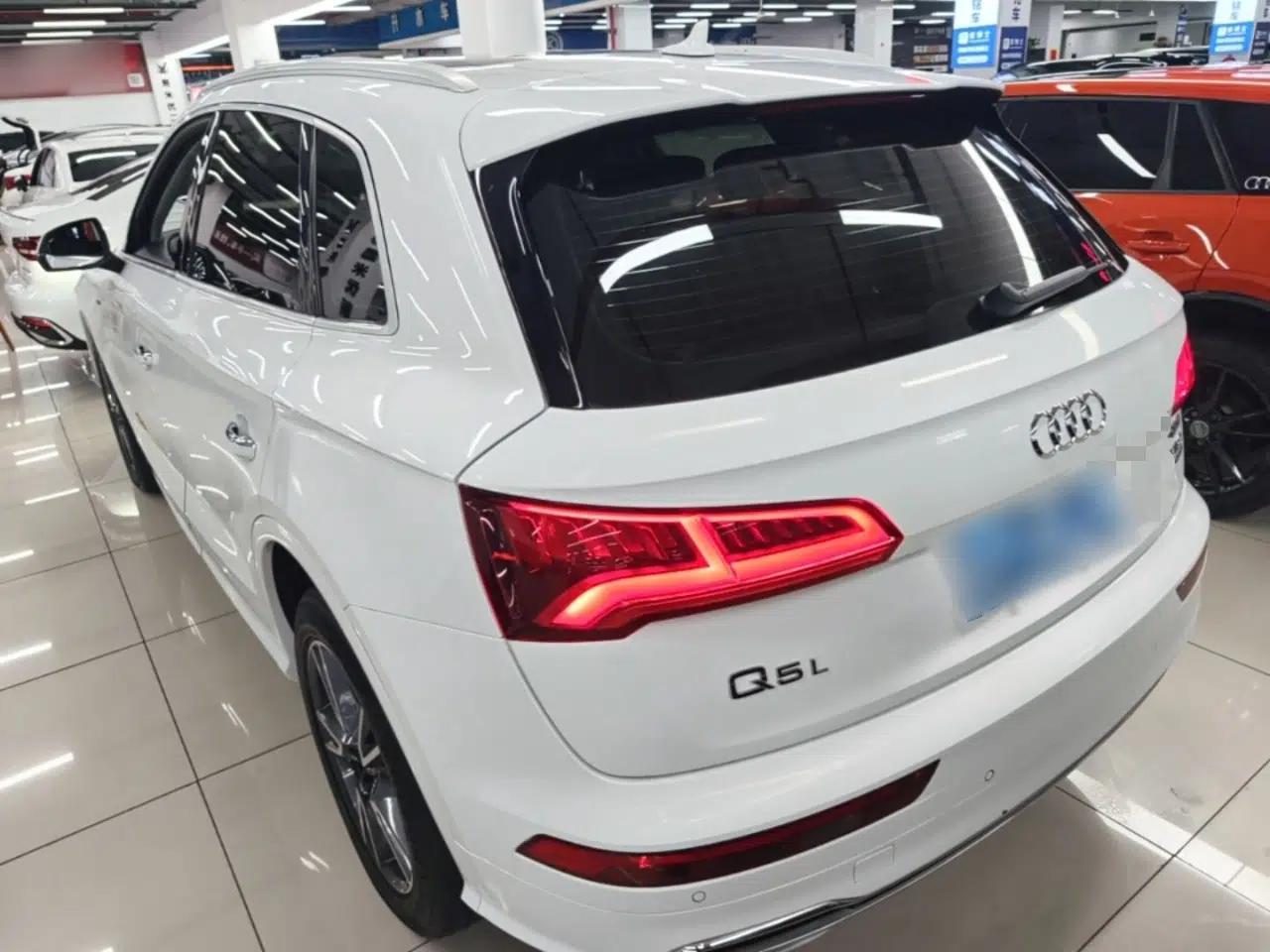 Audi Q5L 2018 45 TFSI Prestige Fashion Edition China V Emission Standard — миниатюра 4