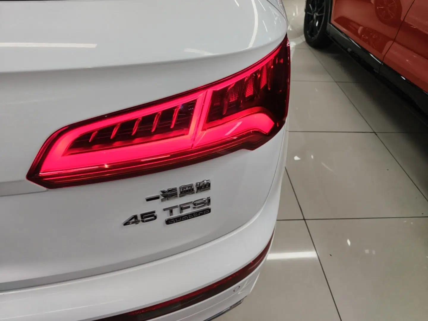 Audi Q5L 2018 45 TFSI Prestige Fashion Edition China V Emission Standard — миниатюра 9