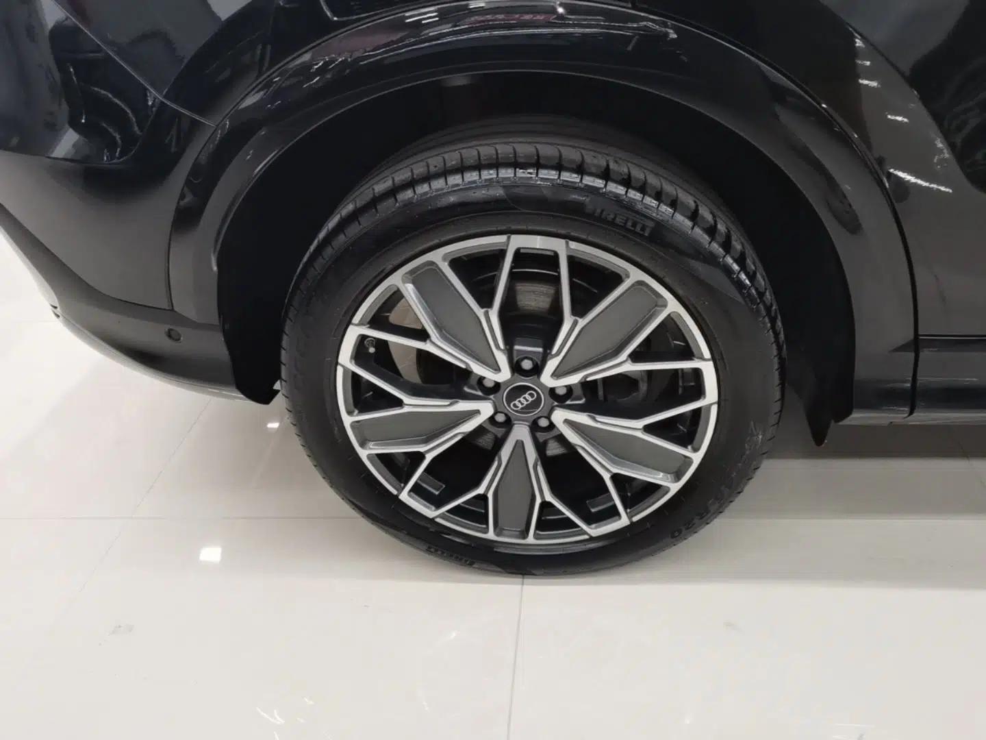 Audi Q5L 2026 150kW Smart Hybrid Luxury Edition — миниатюра 11