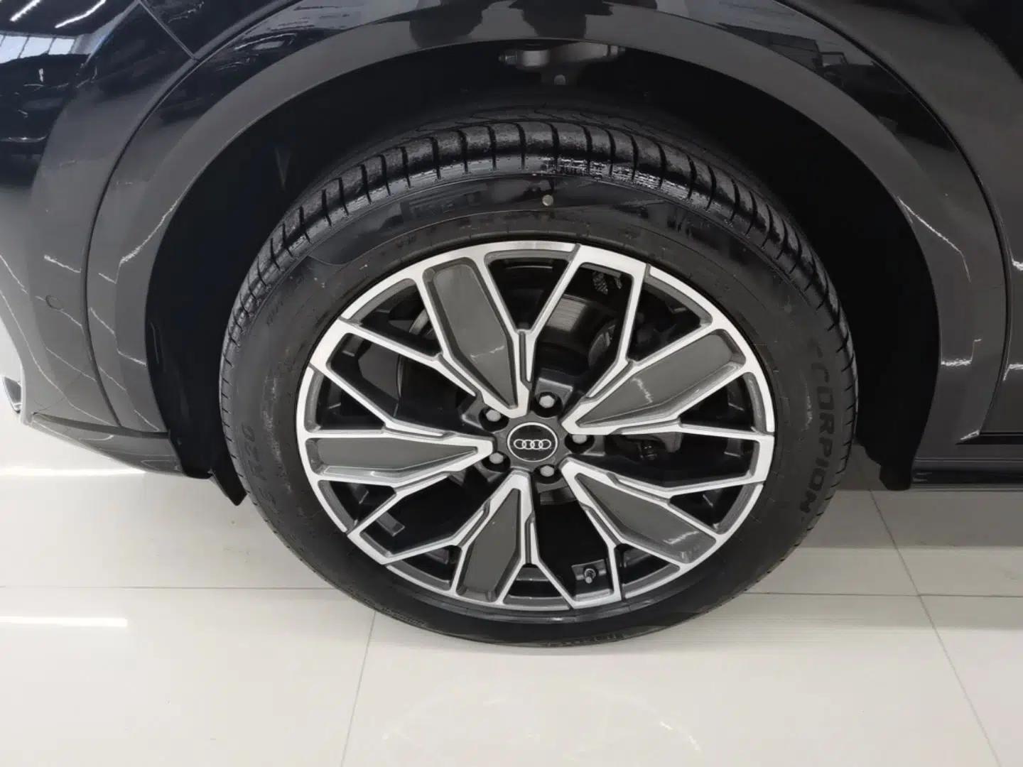 Audi Q5L 2026 150kW Smart Hybrid Luxury Edition — миниатюра 10