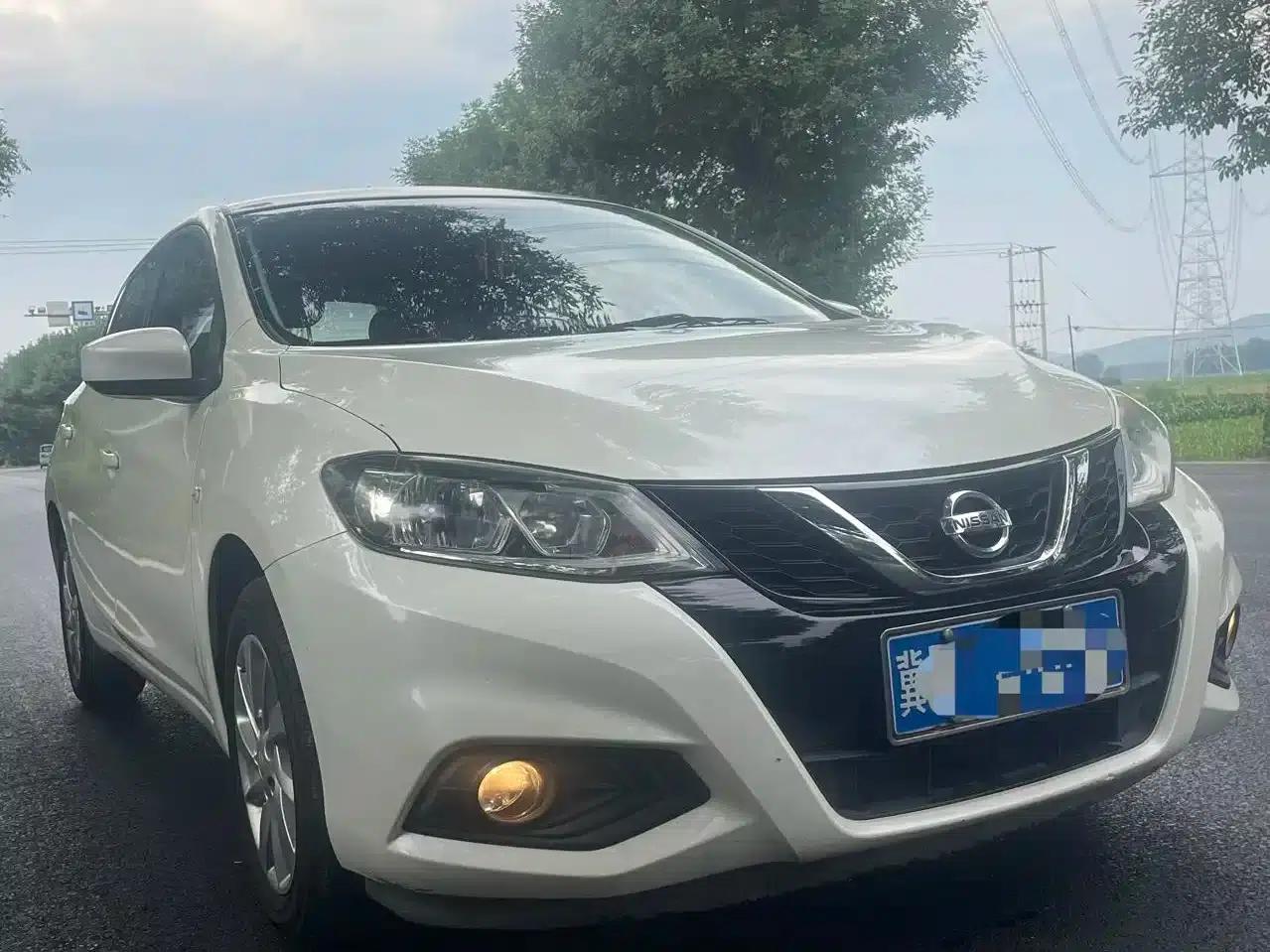 2016 Tiida 1.6L CVT Sport Edition — миниатюра 3