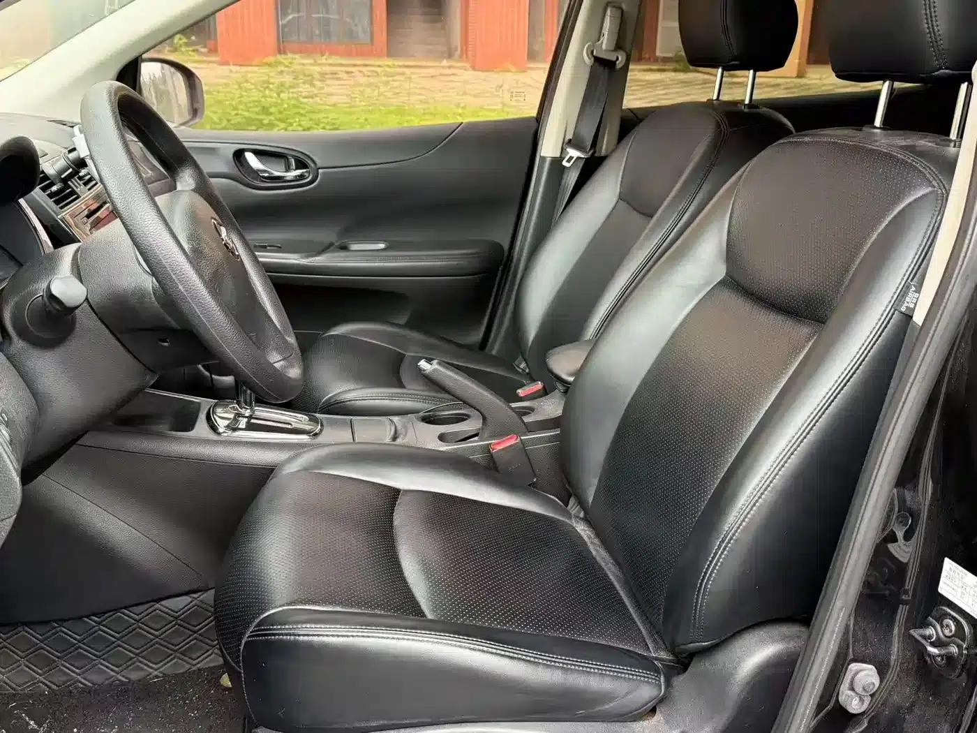 2011 Tiida 1.6L CVT Comfort Model — миниатюра 4
