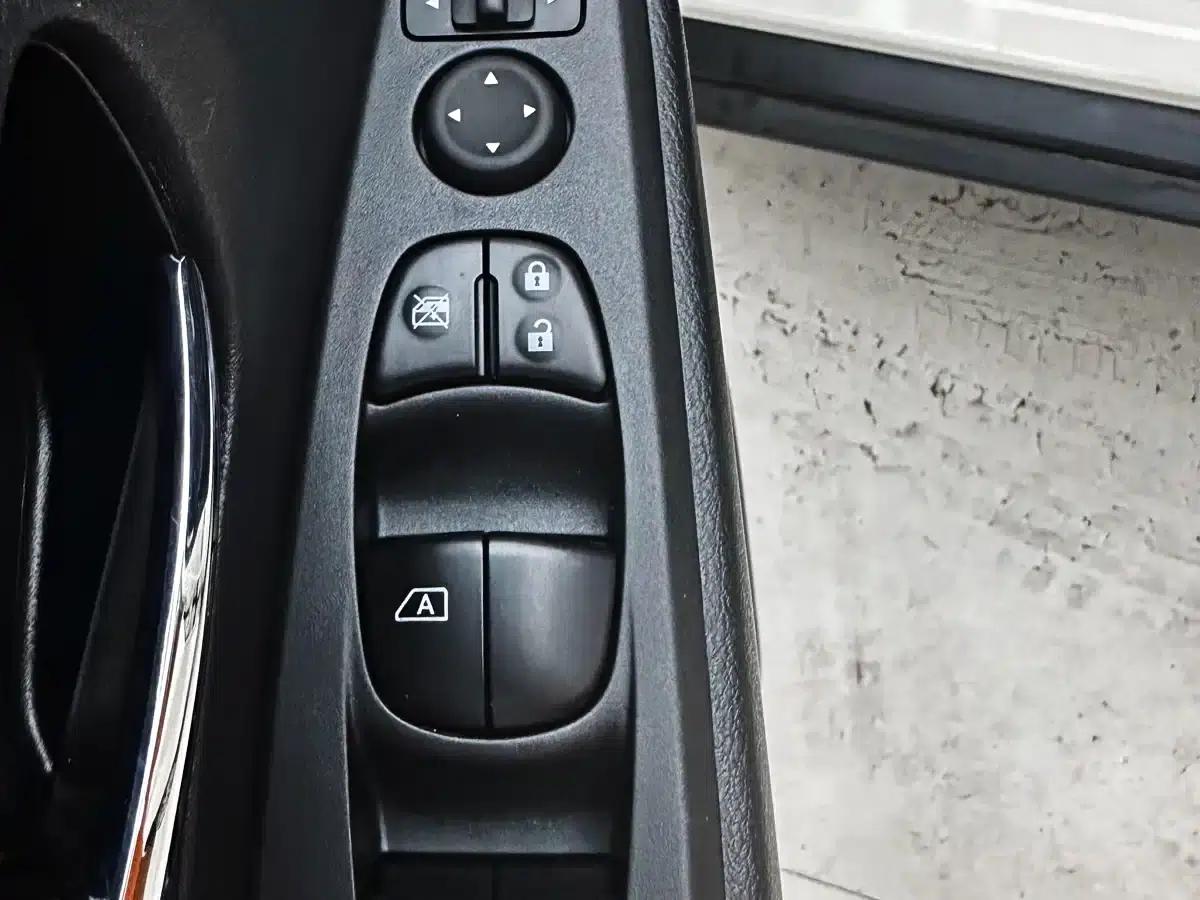 Nissan Kicks 2022 1.5L CVT XV Luxury Edition — миниатюра 12