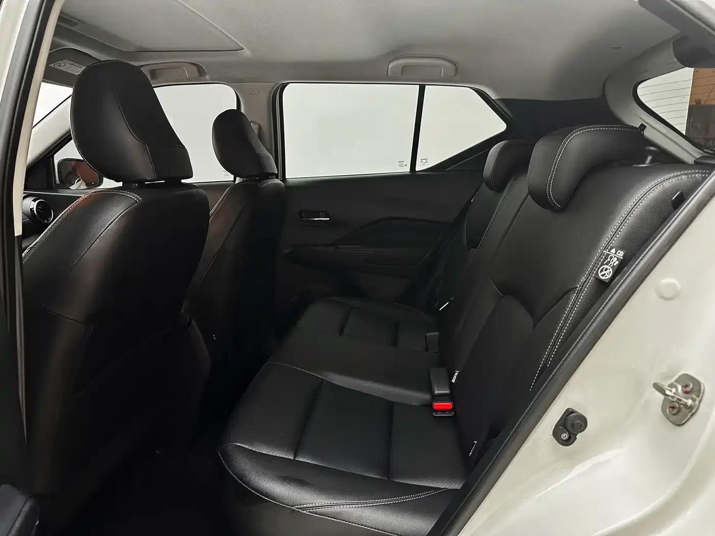 Nissan Kicks 2022 1.5L CVT XV Luxury Edition — миниатюра 13