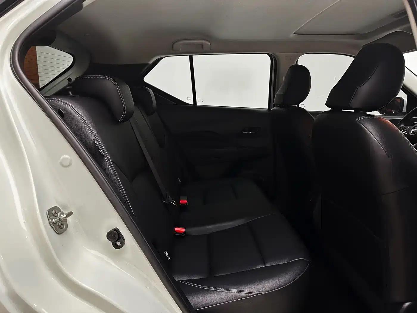 Nissan Kicks 2022 1.5L CVT XV Luxury Edition — миниатюра 14