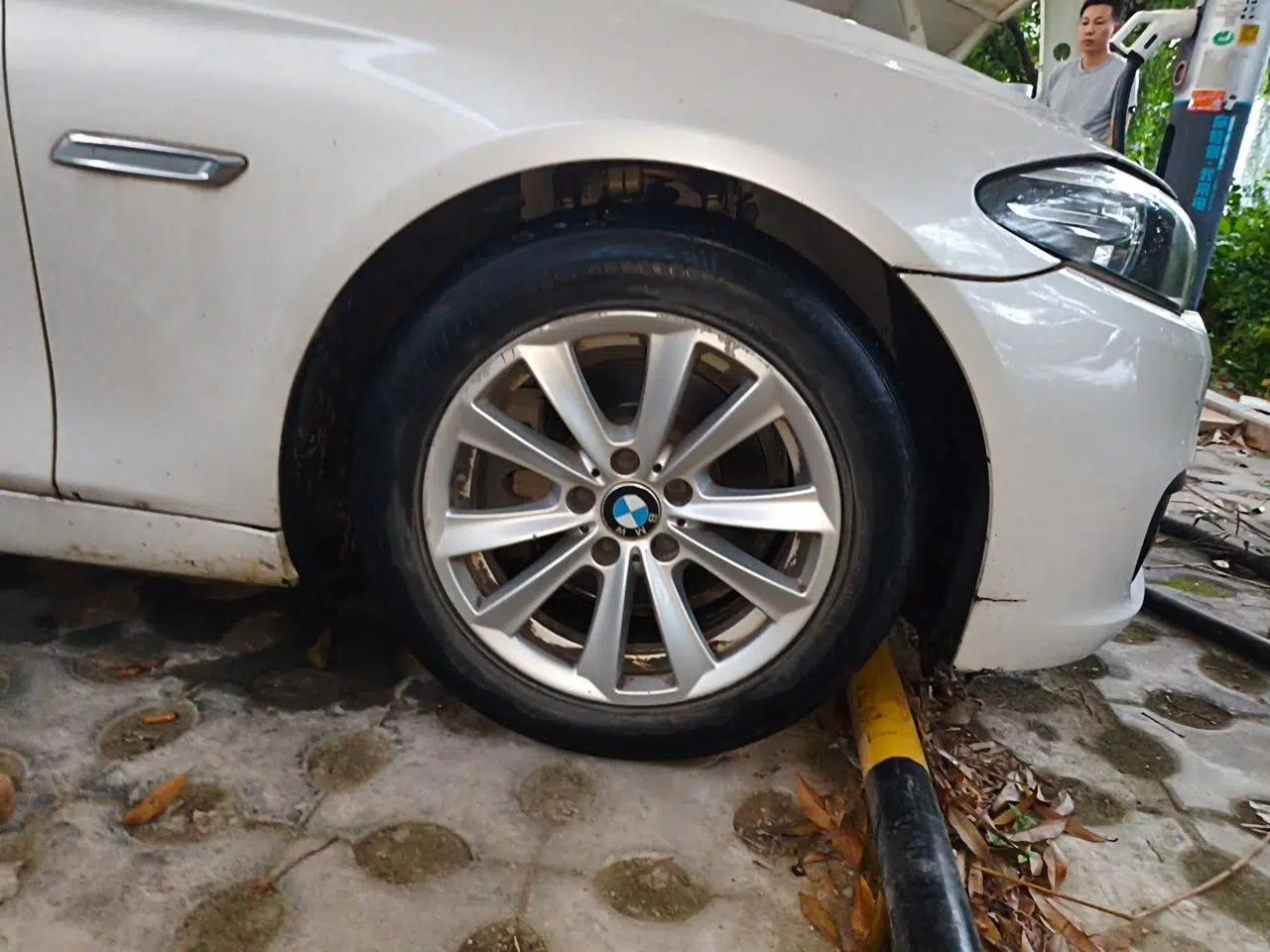 BMW 5 Series 2015 520i Elegant Edition — миниатюра 8
