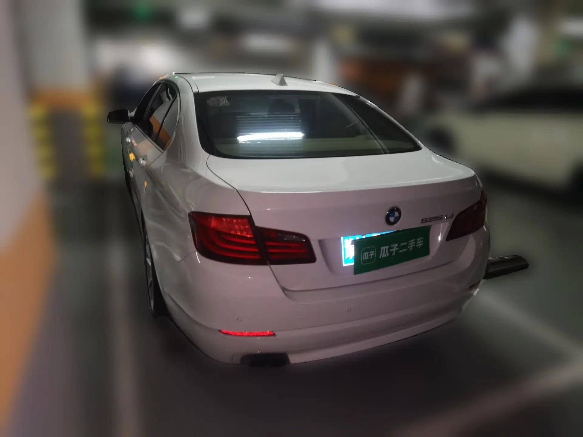 BMW 5 Series 2013 525Li Luxury Model — миниатюра 4