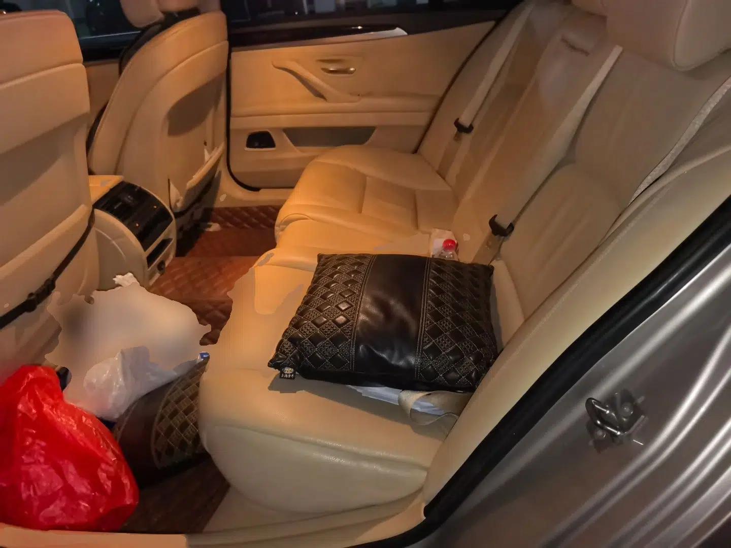 BMW 5 Series 2012 523Li Luxury Model — миниатюра 17