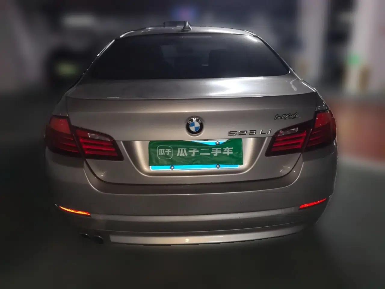 BMW 5 Series 2012 523Li Luxury Model — миниатюра 5