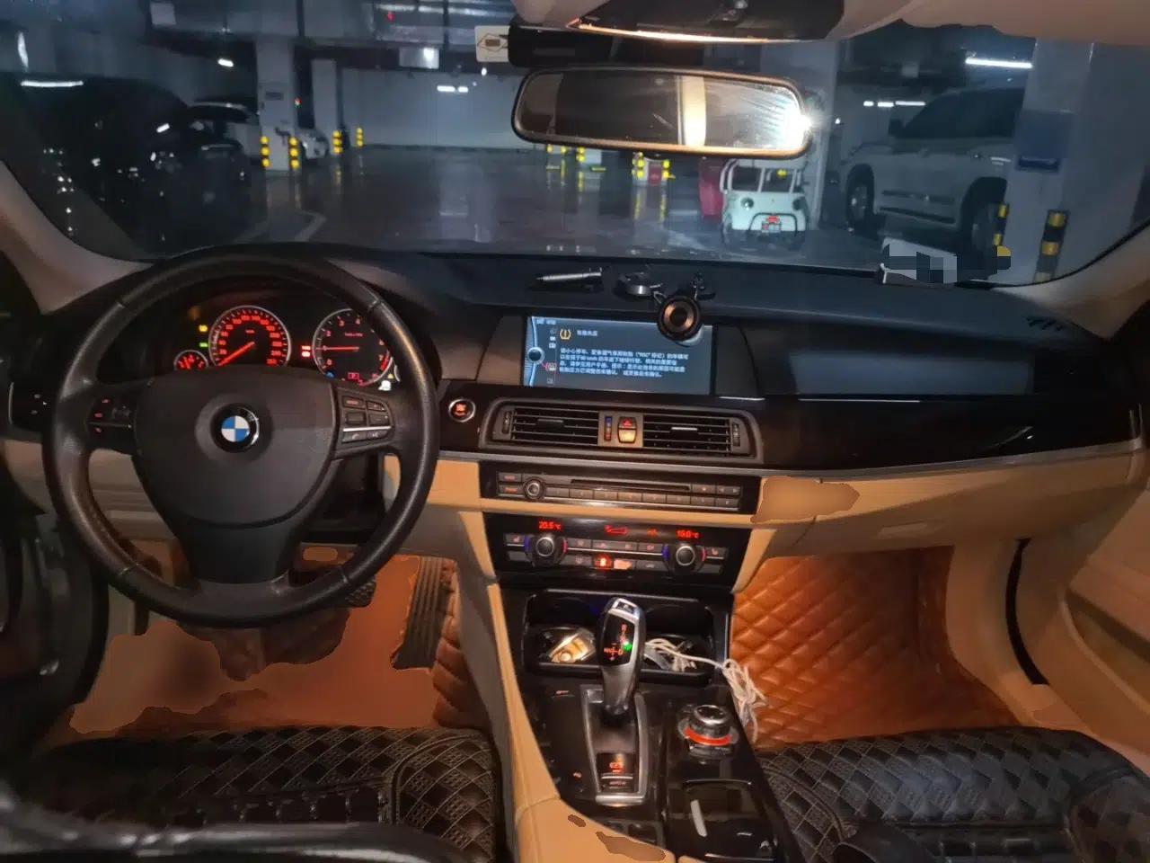 BMW 5 Series 2012 523Li Luxury Model — миниатюра 9