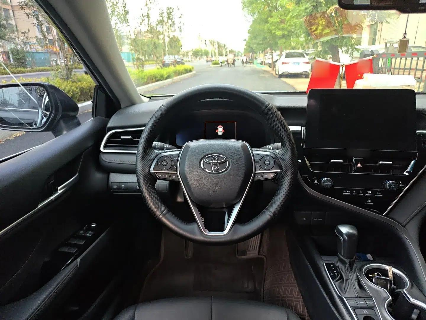 Toyota Camry 2021 2.5G Luxury Edition — миниатюра 10